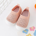 Load image into Gallery viewer, BabyBreeze™ – Chaussons rafraîchissants et confortables pour les premiers pas [50 % de réduction]
